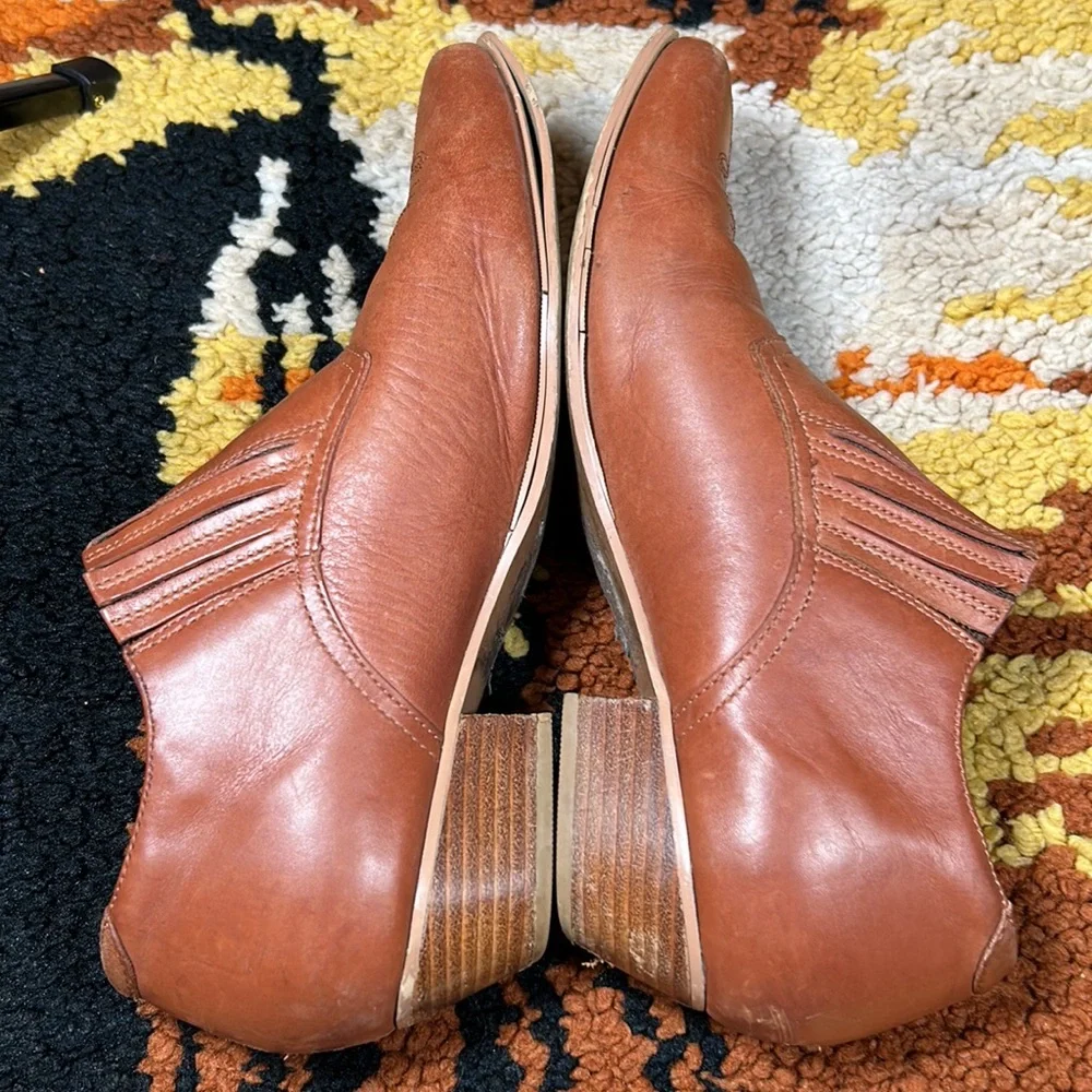 Cowgirl Babe, DURANGO, western booties!!